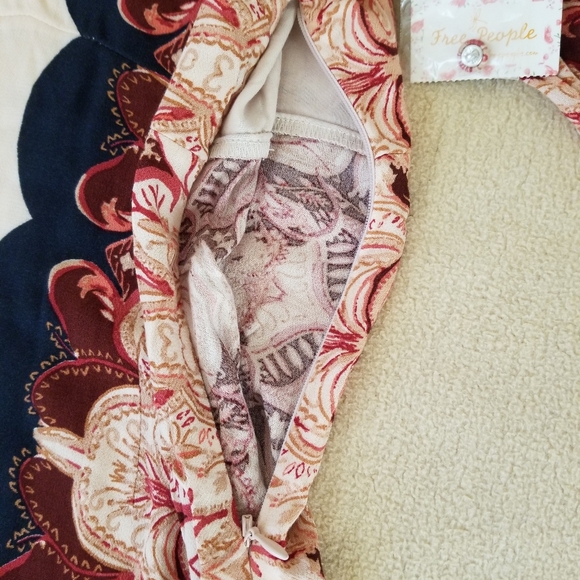 Free People Flare Cuff Top Women/Girls Size XS - Picture 6 of 13